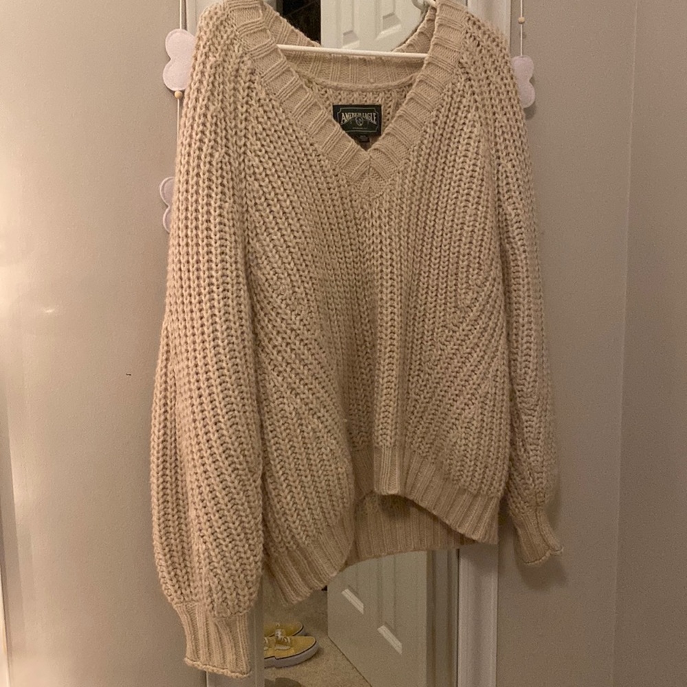 American Eagle sweater